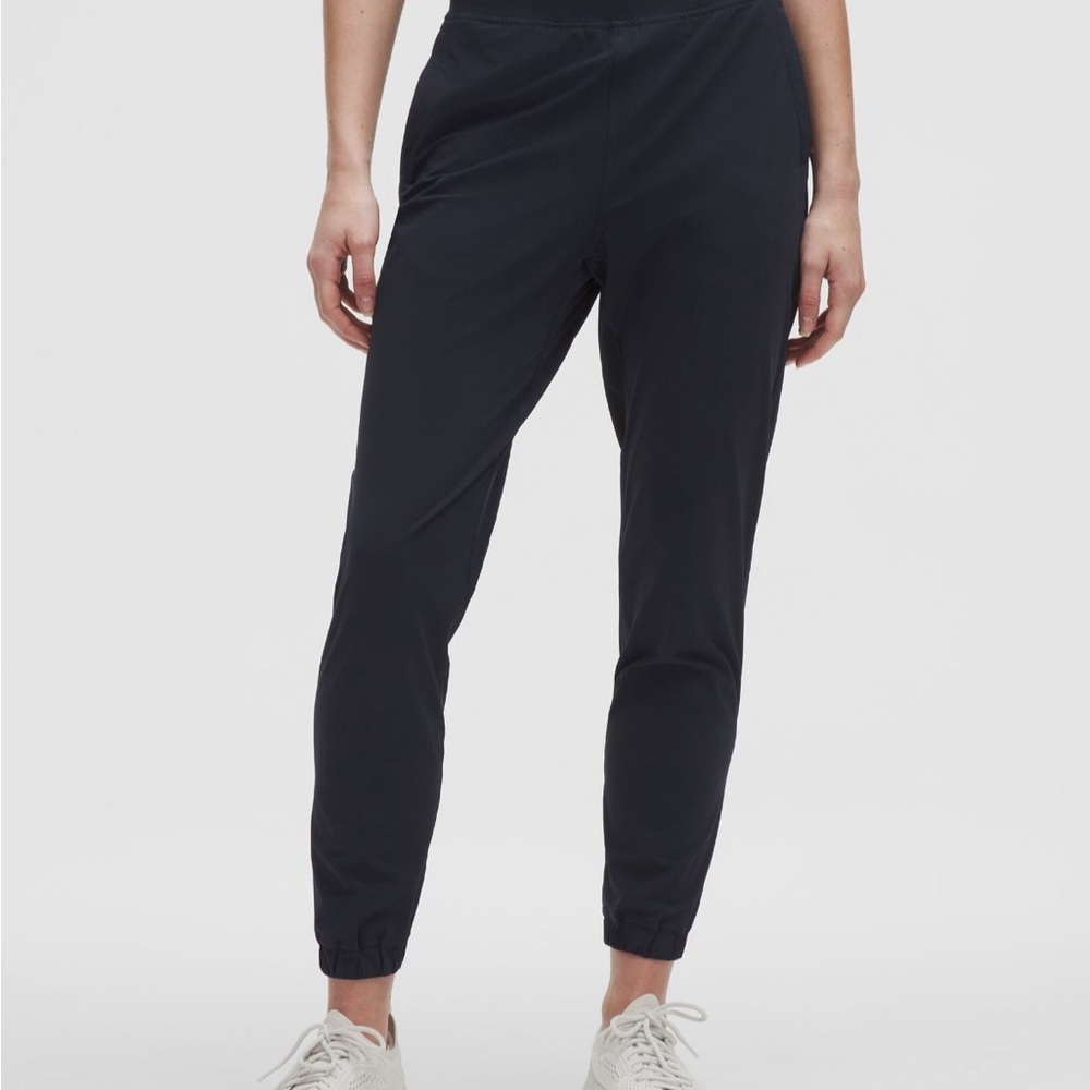 Lululemon Adapted State Jogger – Women’s Size 4 – Navy